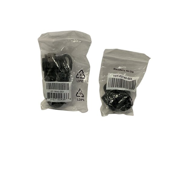 BlackBerry AU Clip & USB Cable MicroUSB 1.0M Black New In Sealed Package - Picture 1 of 3